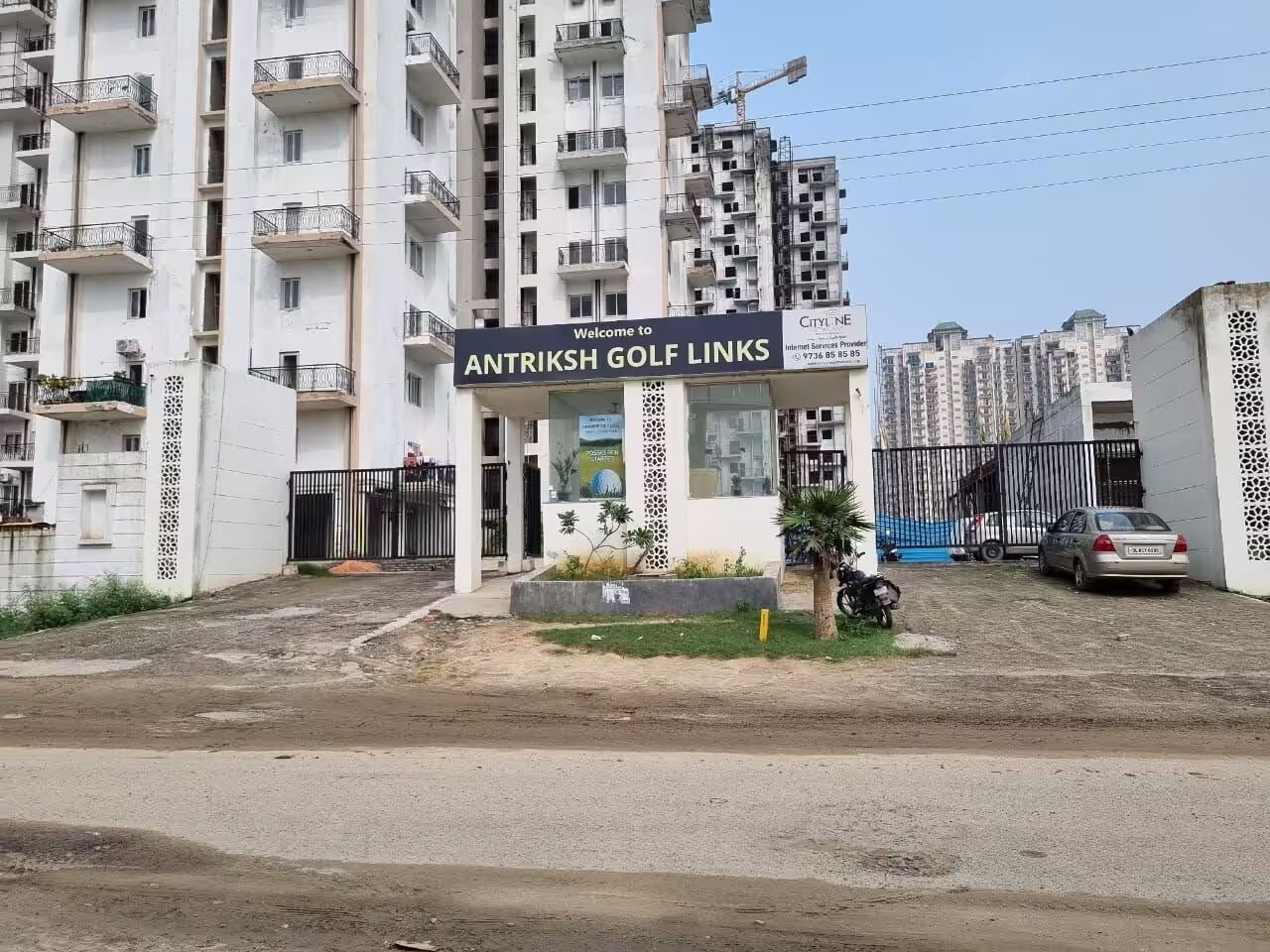 Antriksh Golf Links