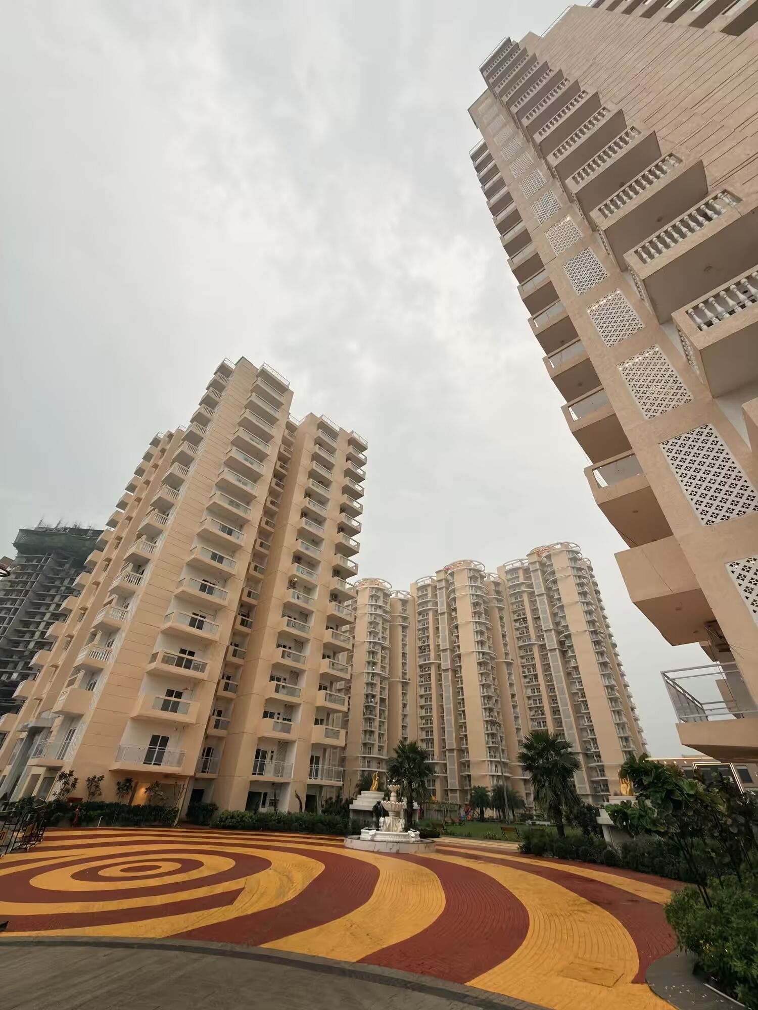 Samridhi Luxuriya Avenue